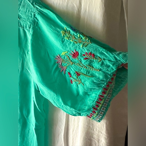 💚💙Gorgeous Johnny Was Aqua Green Blouse! - Picture 8 of 13